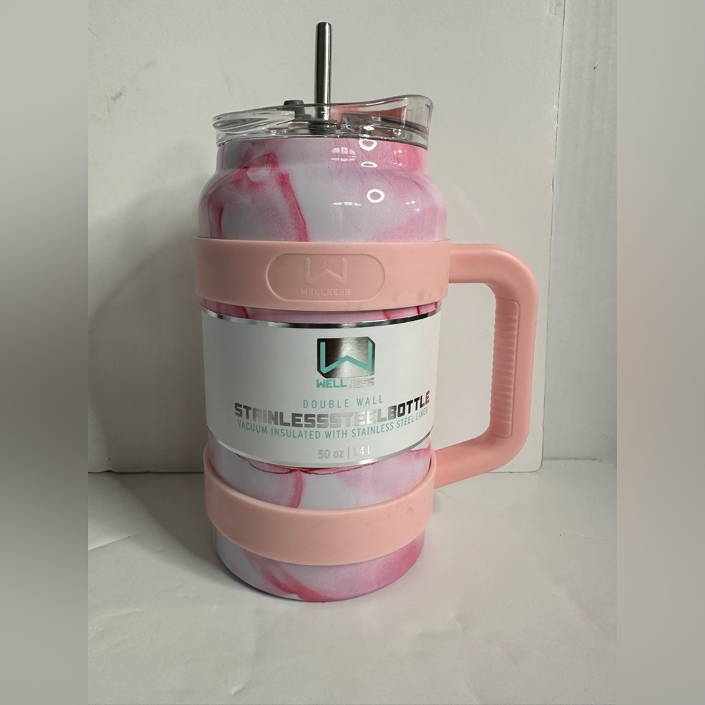 Wellness double wall stainless steel insulated bottle 50 0Z/1.4L with Straw.